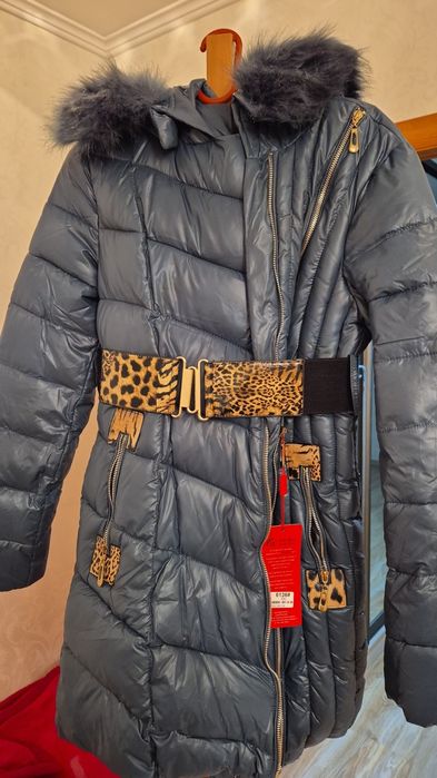 Продам новую куртку