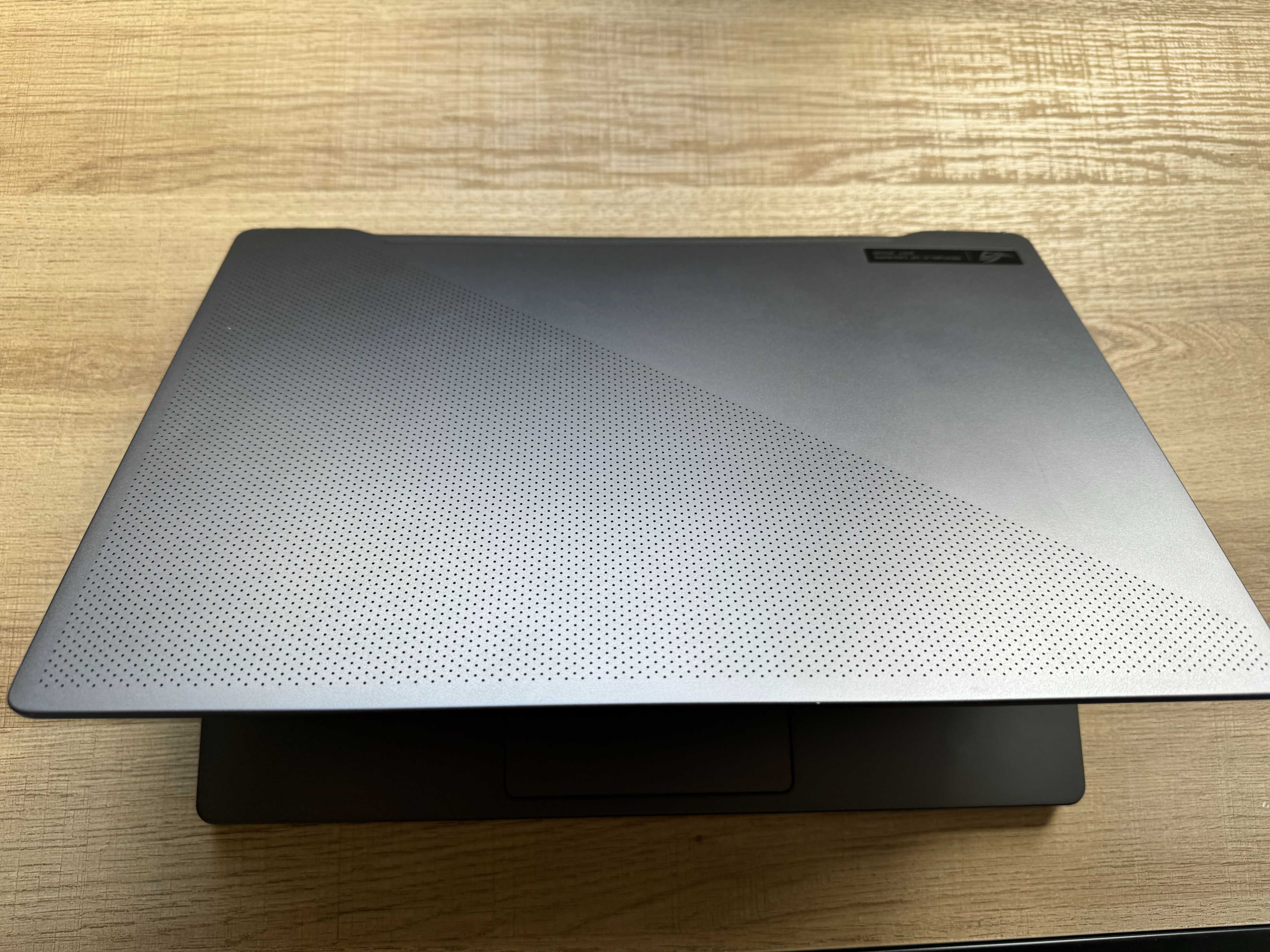 Asus ROG Zephyrus G14 Ryzen 9 4900HS RTX 2060