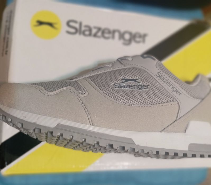 Нови дамски маратонки Slazenger