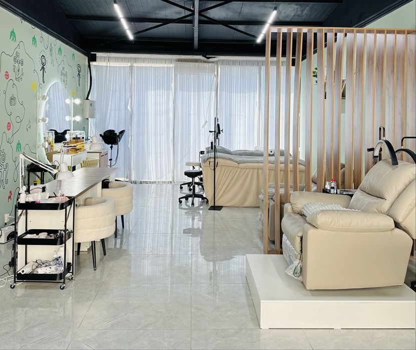 Сдается в аренду салон