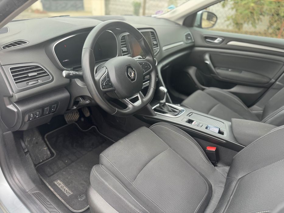 Renault Megane Grandtour E-TECH Plug-in 160