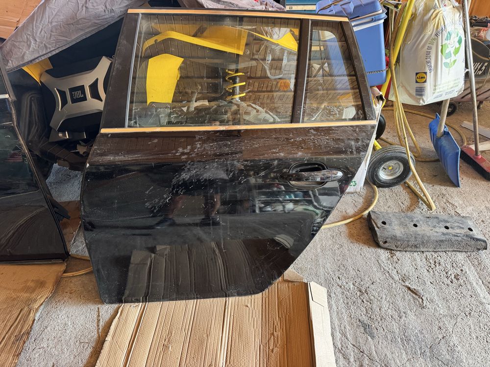 BMW E60/61 две задни врати,оборудвани