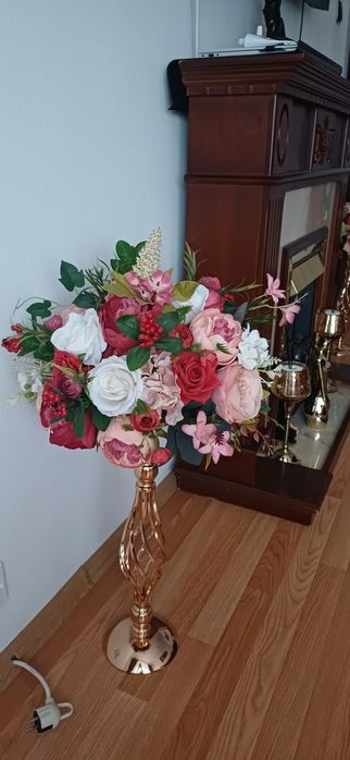 Aranjamrnte florale cu suport