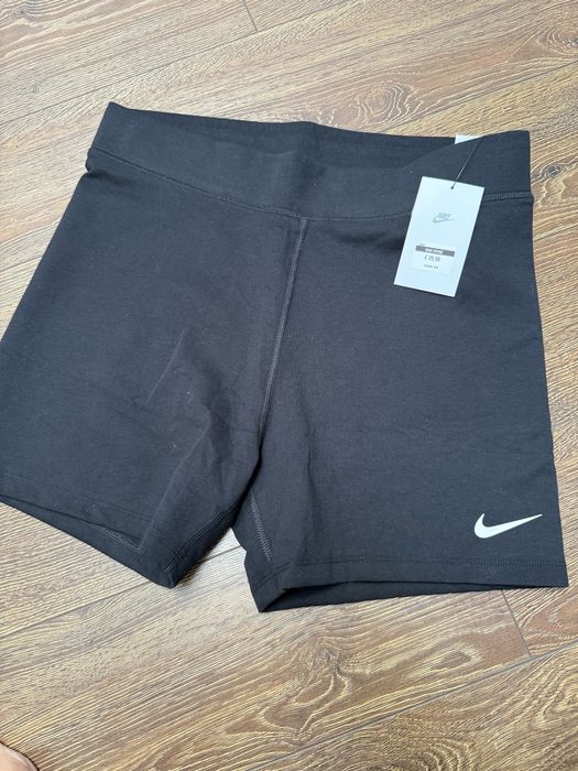 Colanti scurti Nike