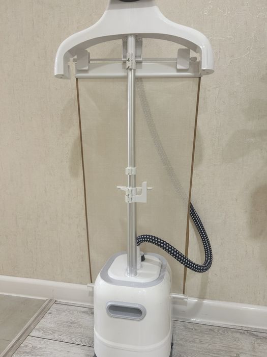 Продам отпариватель для вертикальной глажки Тефаль