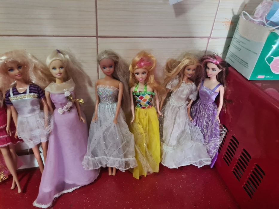 Păpuși fete folosite la 15 lei bucata Timișoara