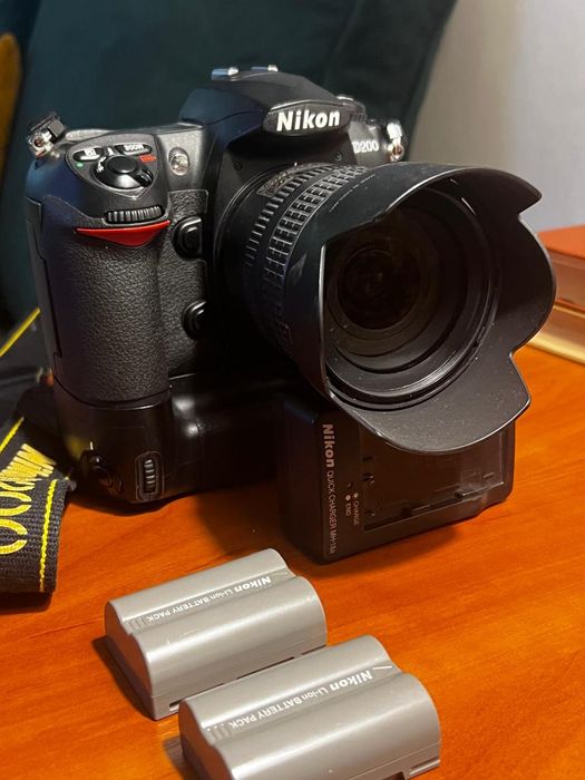 Фотоаппарат Nikon D200