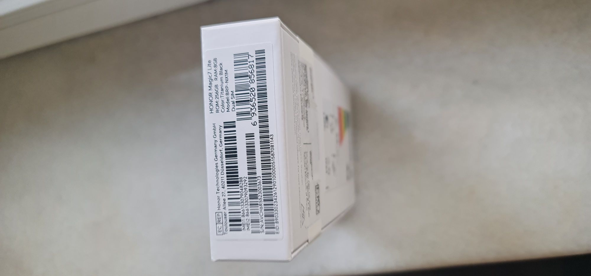 Нов Honor Magic7 Lite 256GB с 2г гаранция
