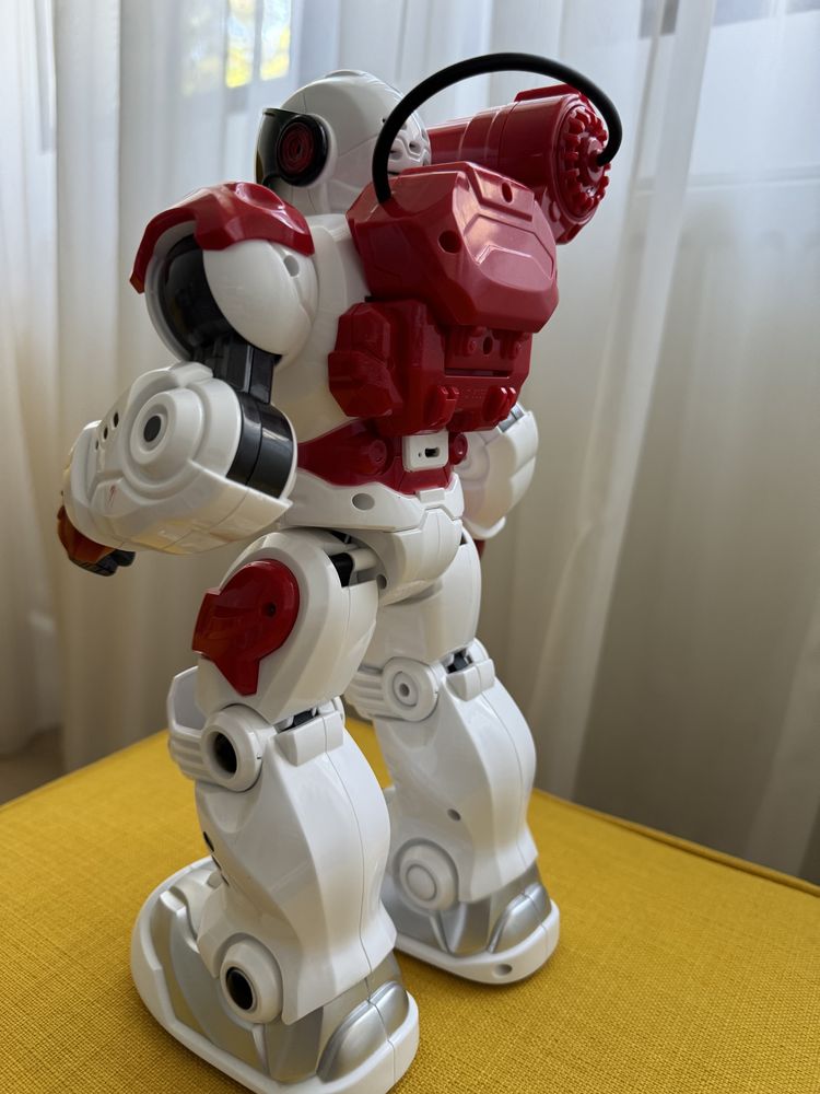 Robot Guardian Intellicon