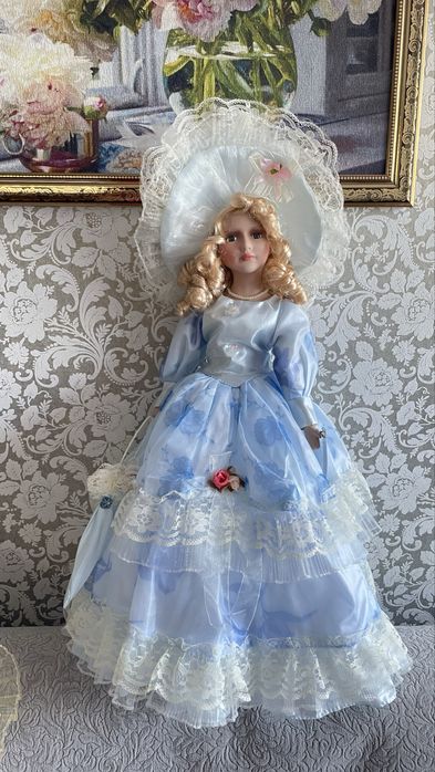 Кукла на подставке