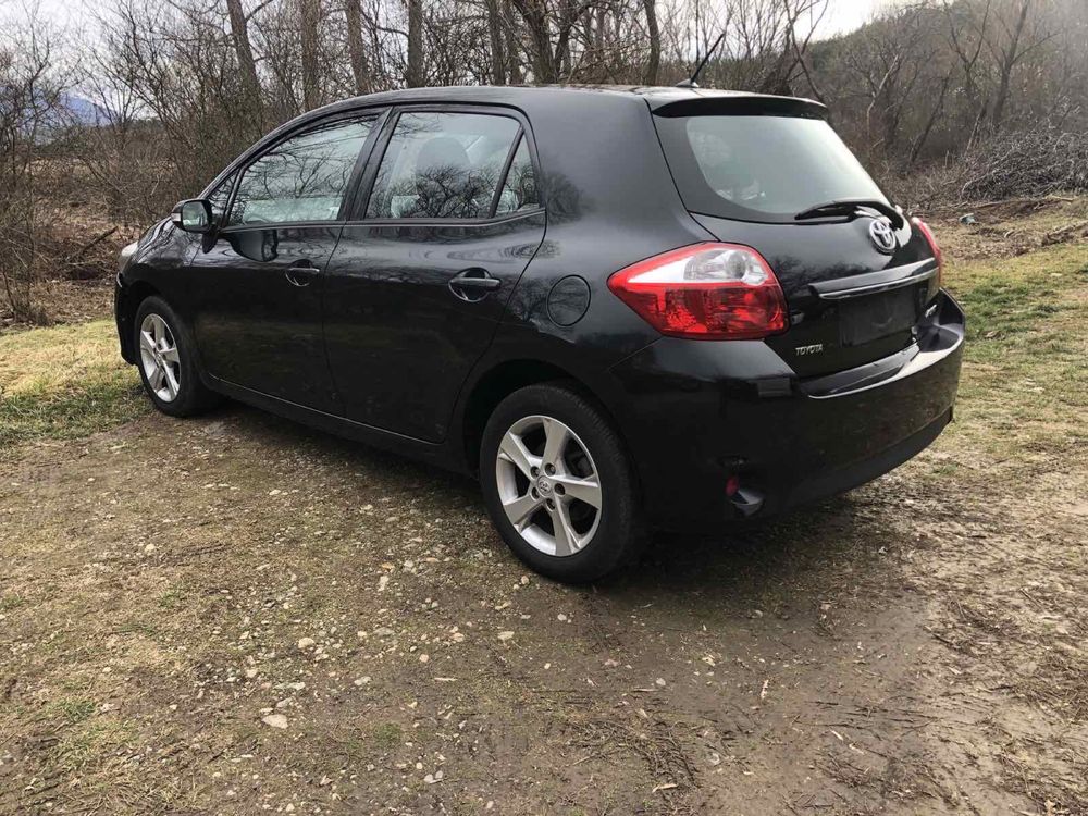 Тойота Аурис//Toyota Auris 1.33vvti 99кс// 2010-2012г