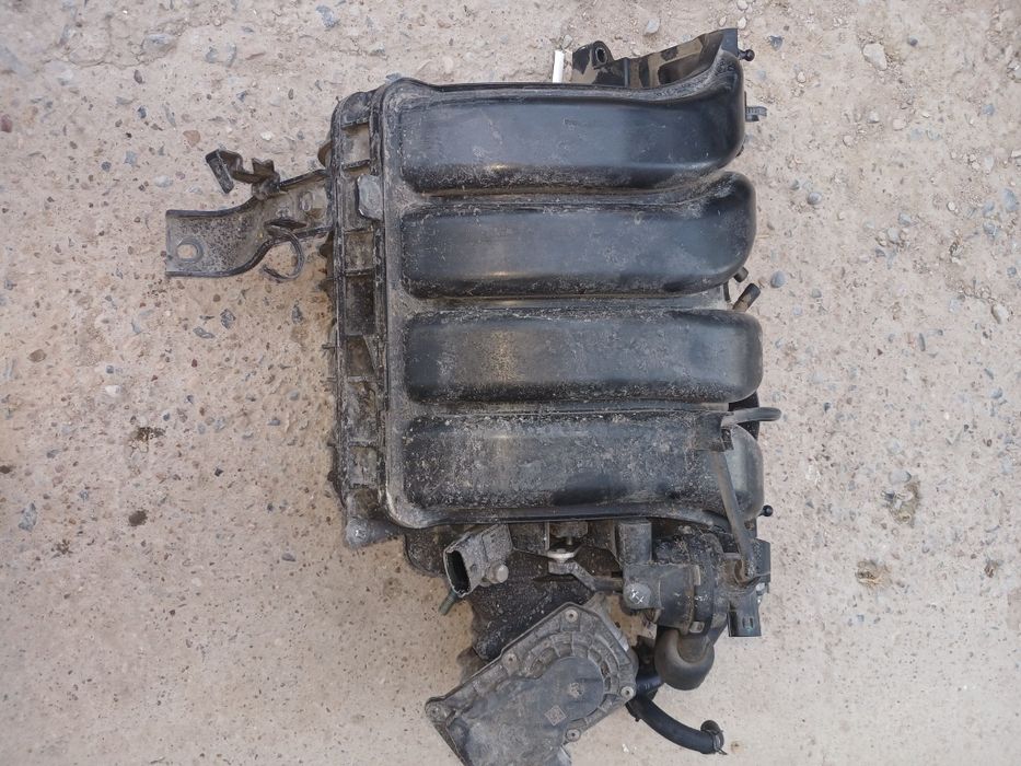 Калектор на хюндай элантра  2.0 куба