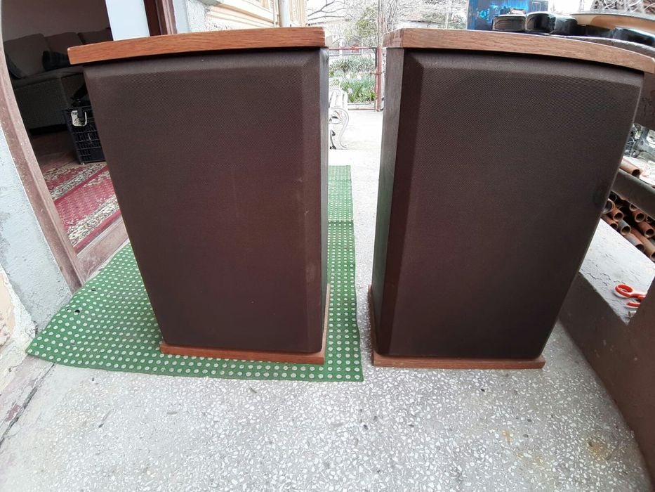 Vând boxe KLH Jefferson Series CB 830