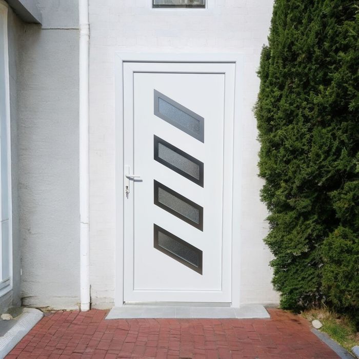 Uși de intrare pentru exterior termopan cu 5 camere disponibil pe stoc