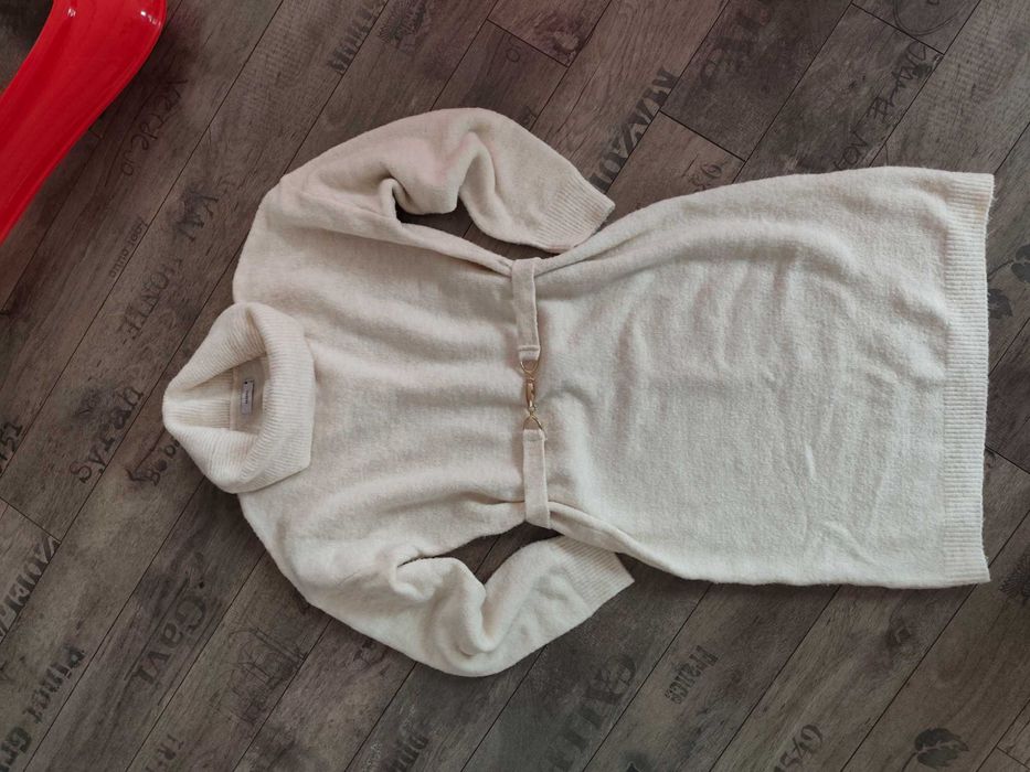 Дамска рокля размер S Reserved