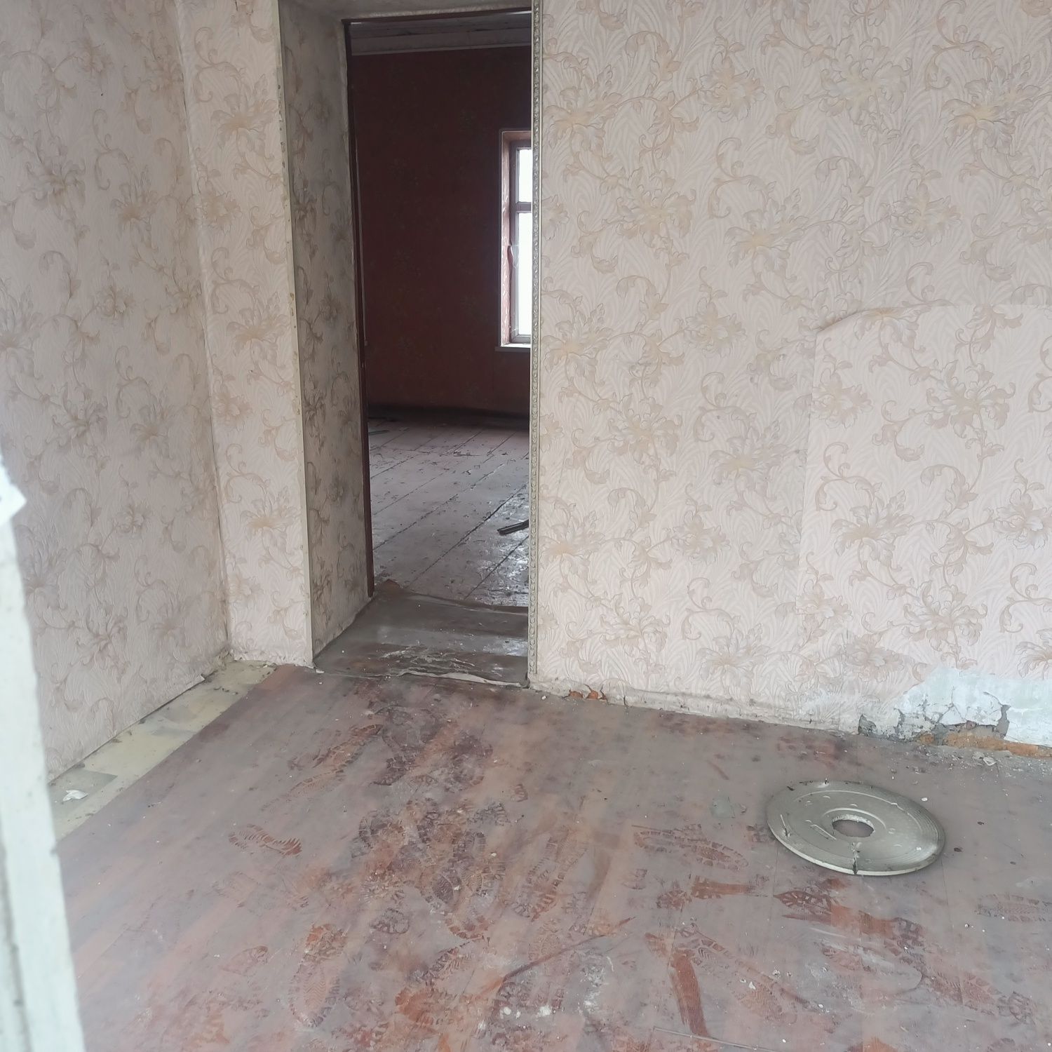 Дом продаётся в центре города,Тауке хан 170