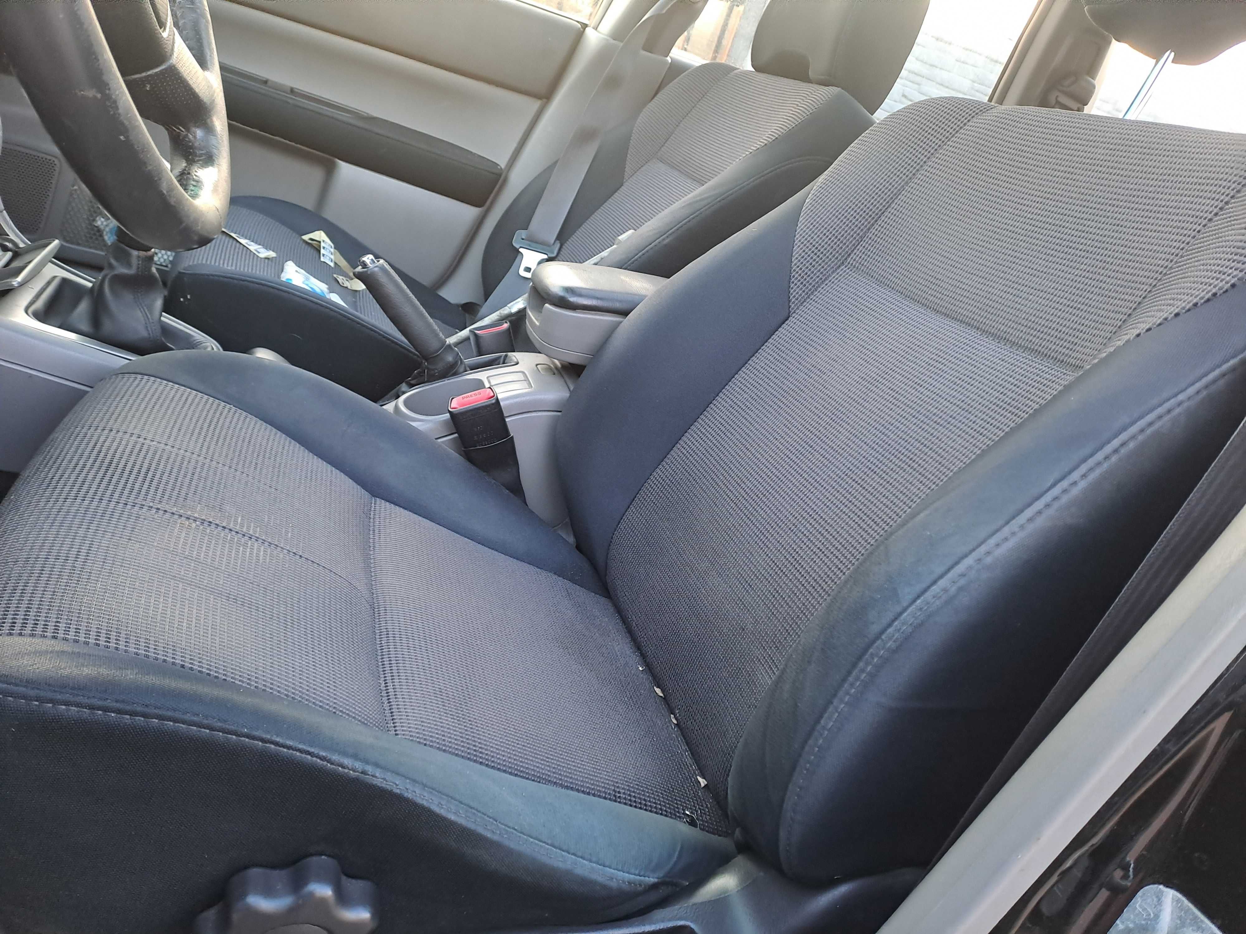 Interior Scaune Bancheta Subaru Forester SG Volan Plansa Bord Radio