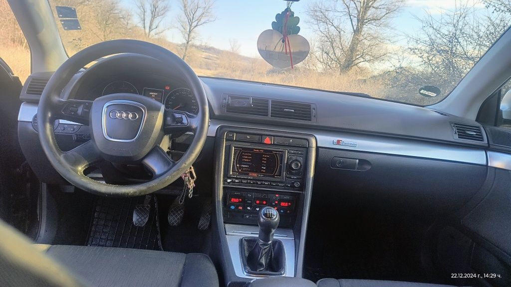 Ауди а4 2.5TDI 163