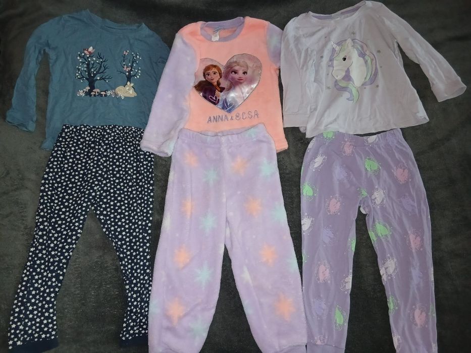 Pijamale mărimea 104