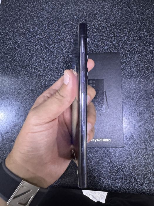 samsung s23 ultra pamit 12.256g holati yahwi oqip tel qlila