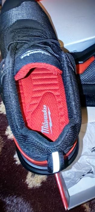 Работни боти Milwaukee