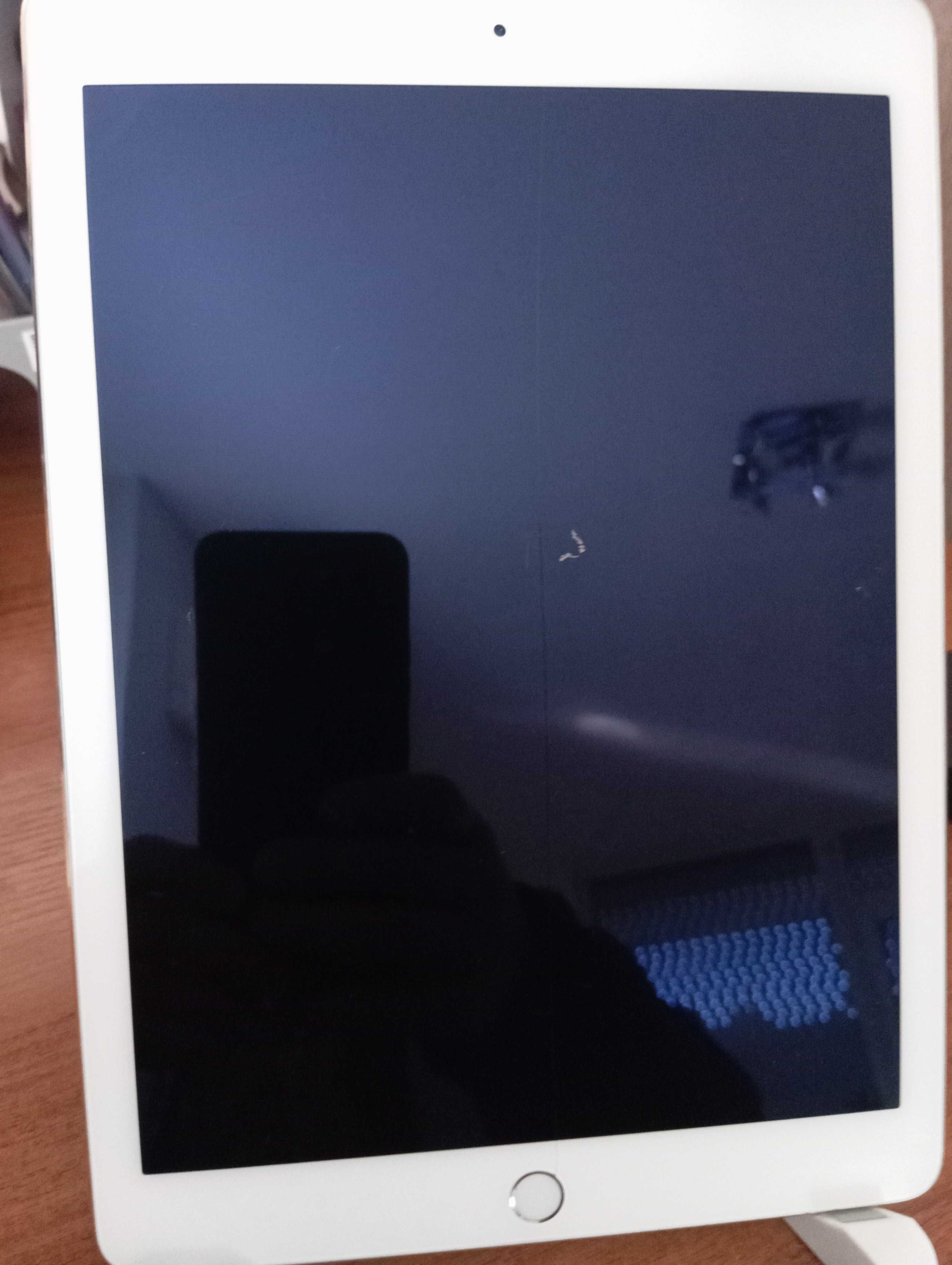 Таблет iPad Air2 9.7"/16GB WiFi