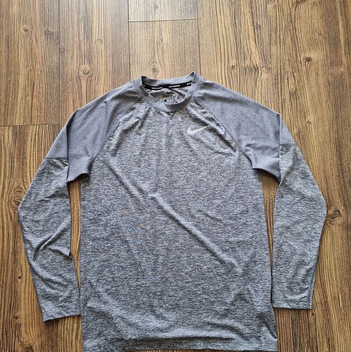 Страхотна мъжка спортна блуза NІКЕ, размер
S,без забележки като ново е