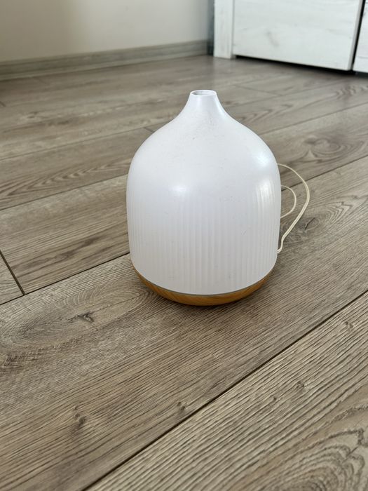 Арома дифузер с воден резервоар