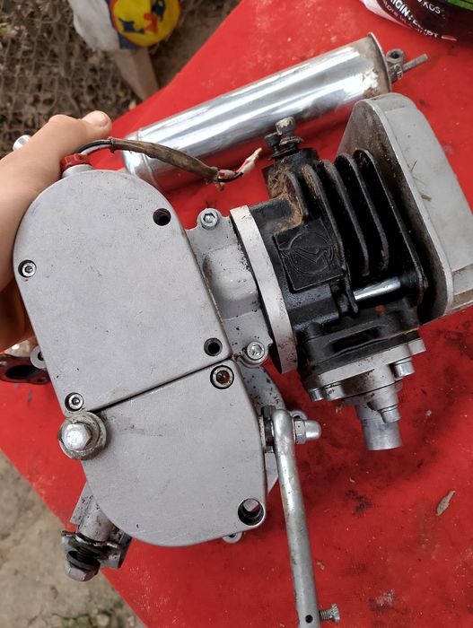 Vând kit motor bicicleta