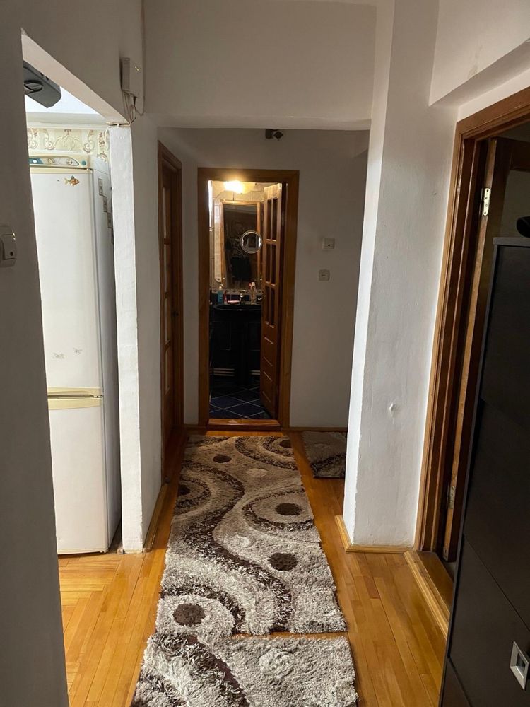 Apartament cu 3 camere, decomandat, zona Tic Tac Mall, etaj 2/4