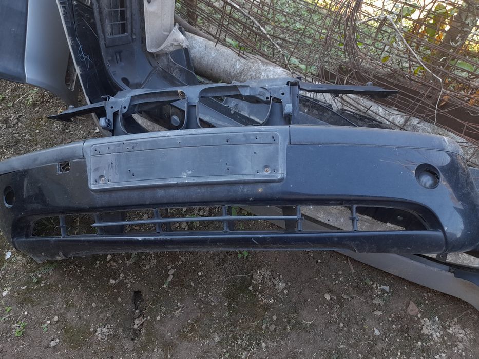 Предна броня със маска и греди за бмв е46 фейслифт