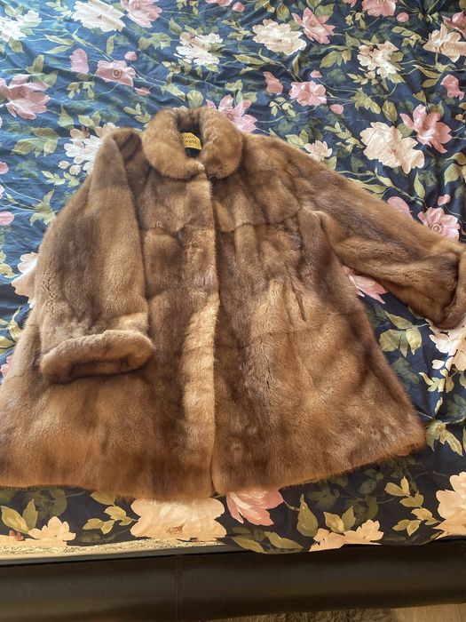 Vanzare haina de vizon de dama