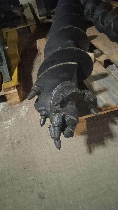 Забурник,бур скальный Ø 250 мм L=2000 мм для гидробура (ямобура).