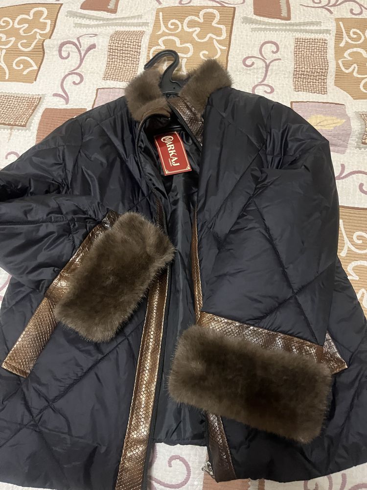 куртка турецкая продаётся 42-44 разм