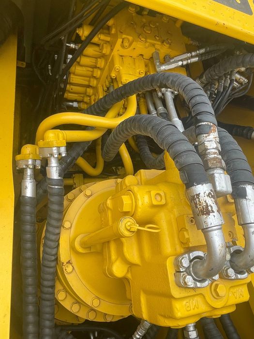 Komatsu 450. 10% bilan zakazga 2024-yil