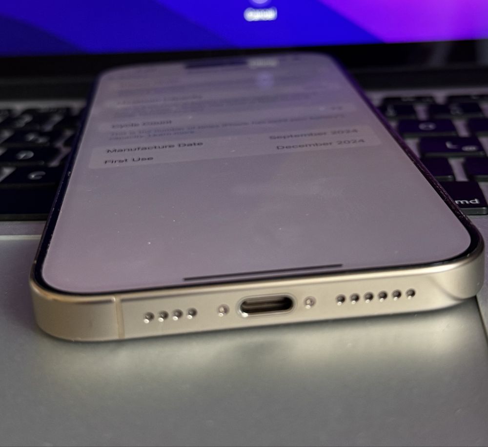 Като Нов! iPhone 16 Pro Max 512GB Sim Lock USA