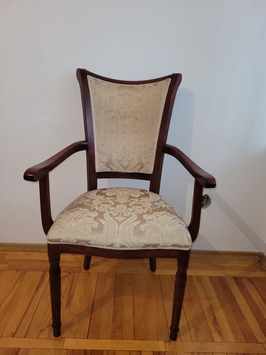 Продам стулья в отличном состоянии