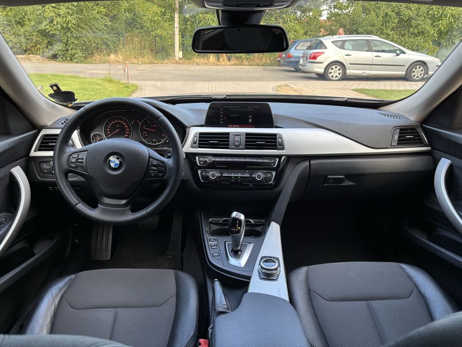Bmw 320D GT /HUD / 2 butoane