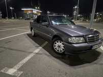 Vând Mercedes Benz W202 C-class