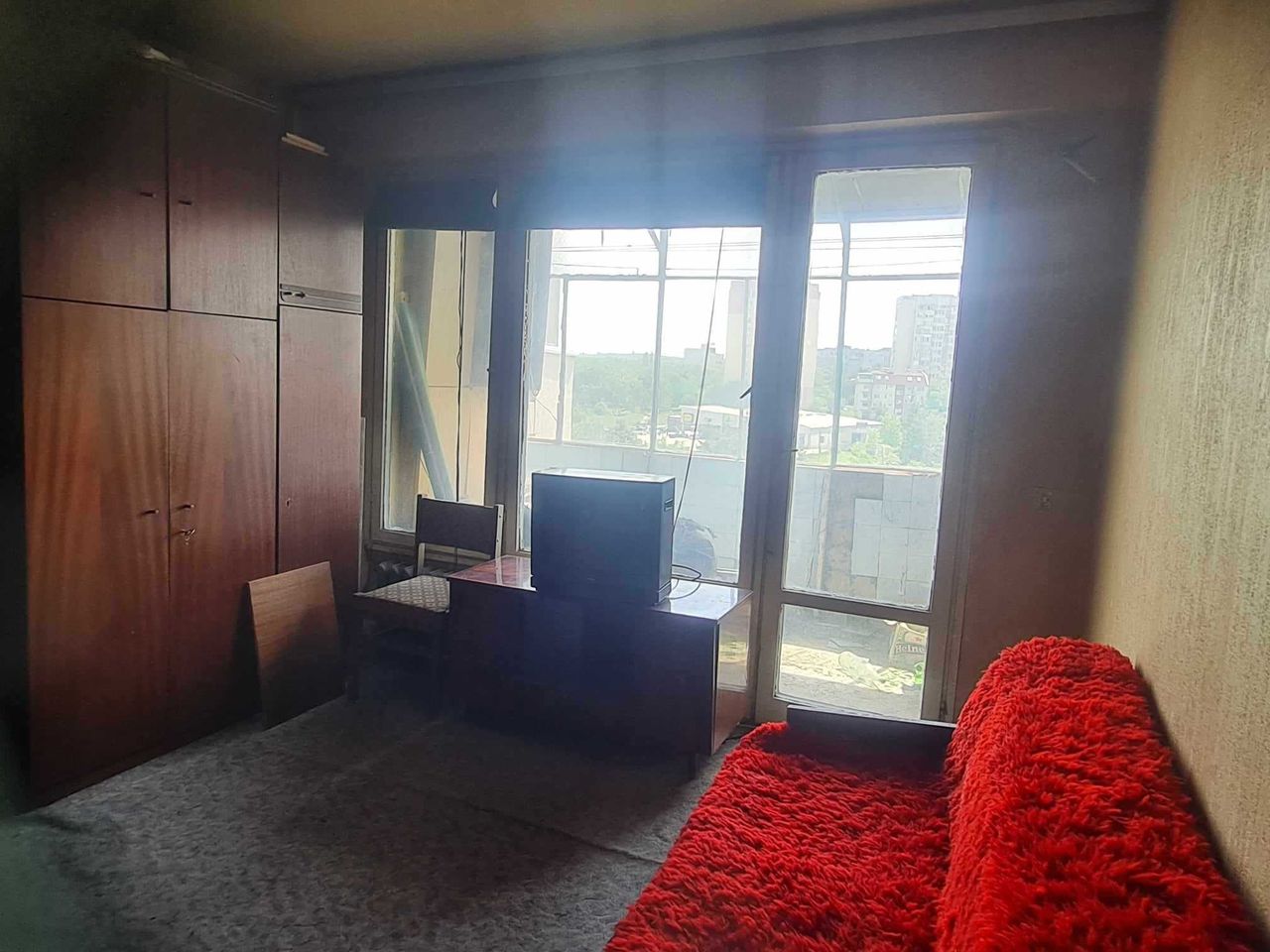 Продава се Тристаен апартамент в Плевен, Идеален център - 75 кв.м за 903 €/кв.м - Снимка #3