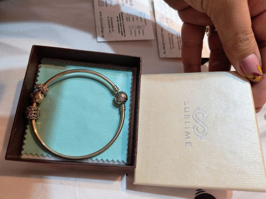 Сребърна гривна тип "Пандора" с талисман подарък