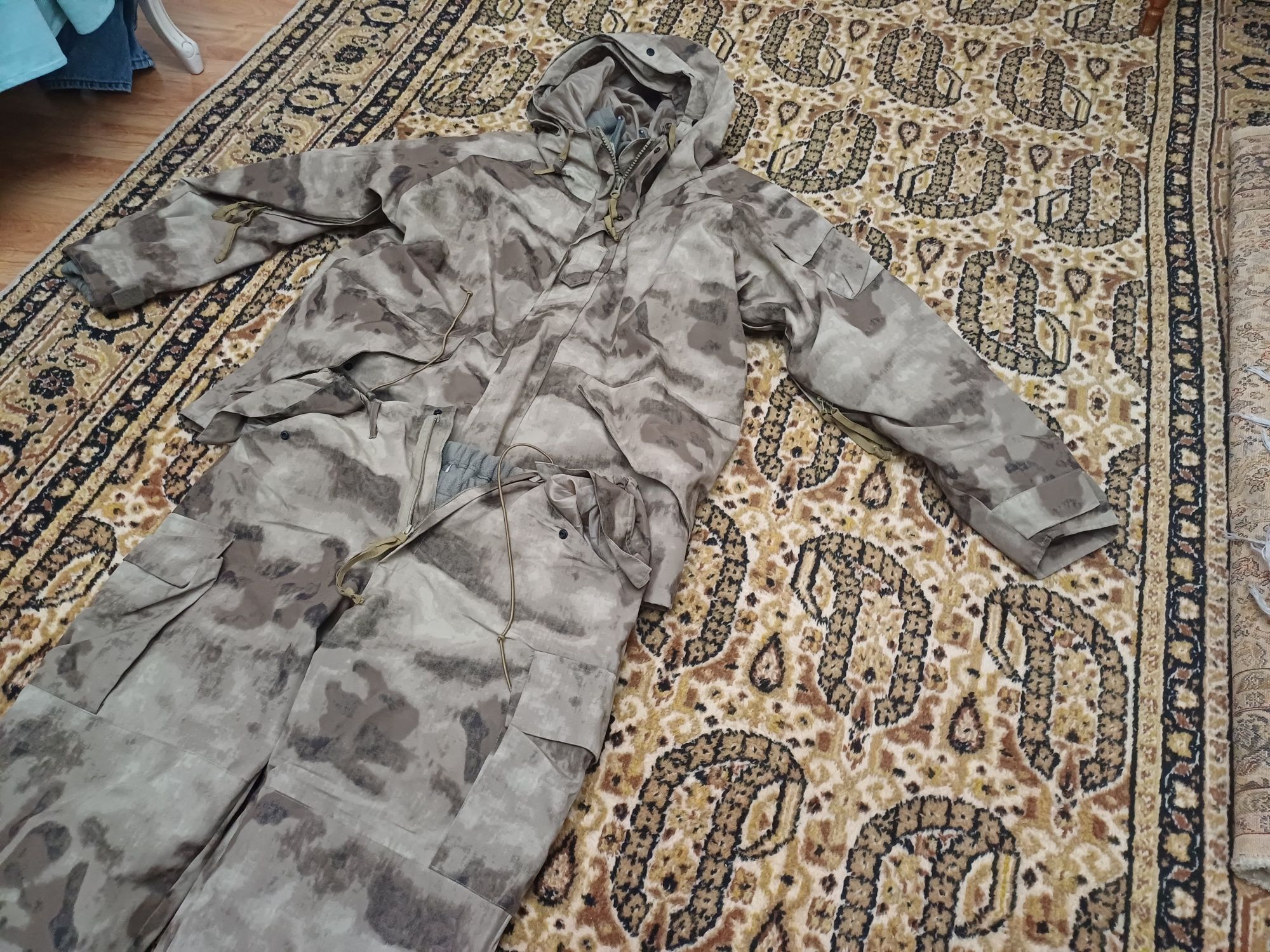 Продаю форму зимнюю военную