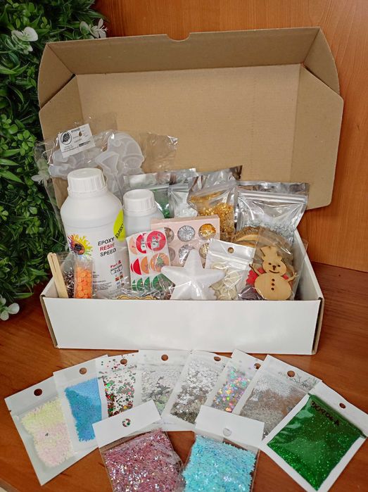 „Коледна приказка“ 118 части творчески комплект с епоксидна смола