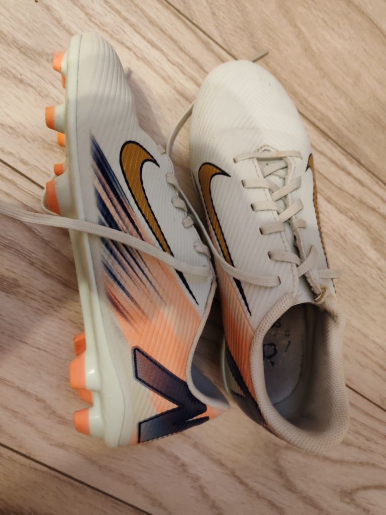 Crampoane fotbal Nike vapor
