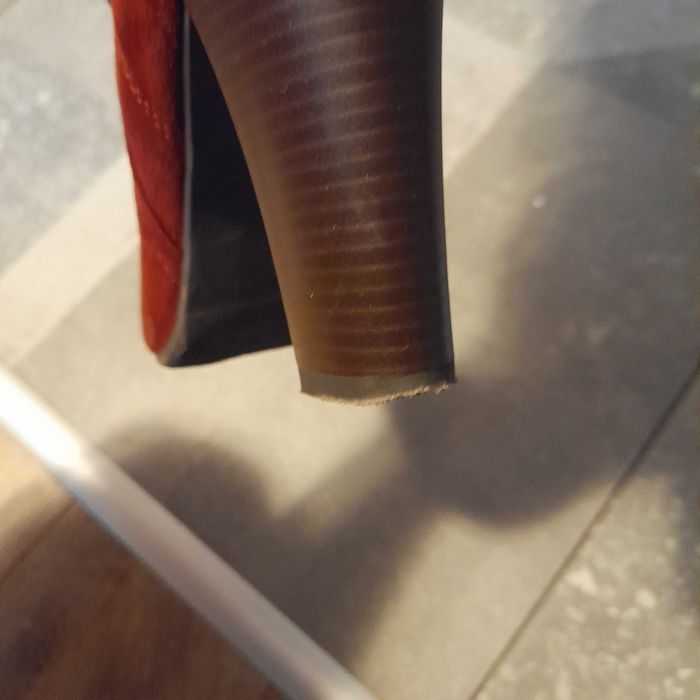 Ботуши 3 чифта номер 39 всеки по 10лв.