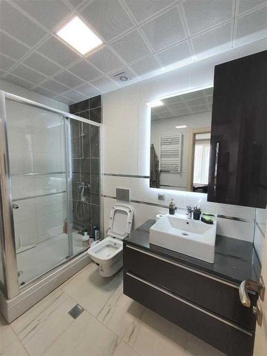 Дава се под наем Двустаен апартамент в Бургас, Славейков - 63 кв.м за 255 € - Снимка #3