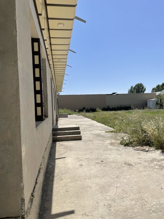 Uy sotiladi 14 sutik