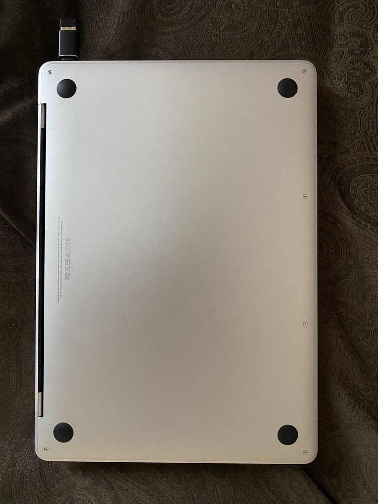 Macbook pro 13.3 dyum