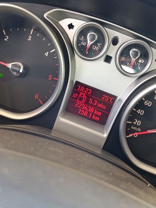 Ford focus 1.6тдци 109кс. 2007г