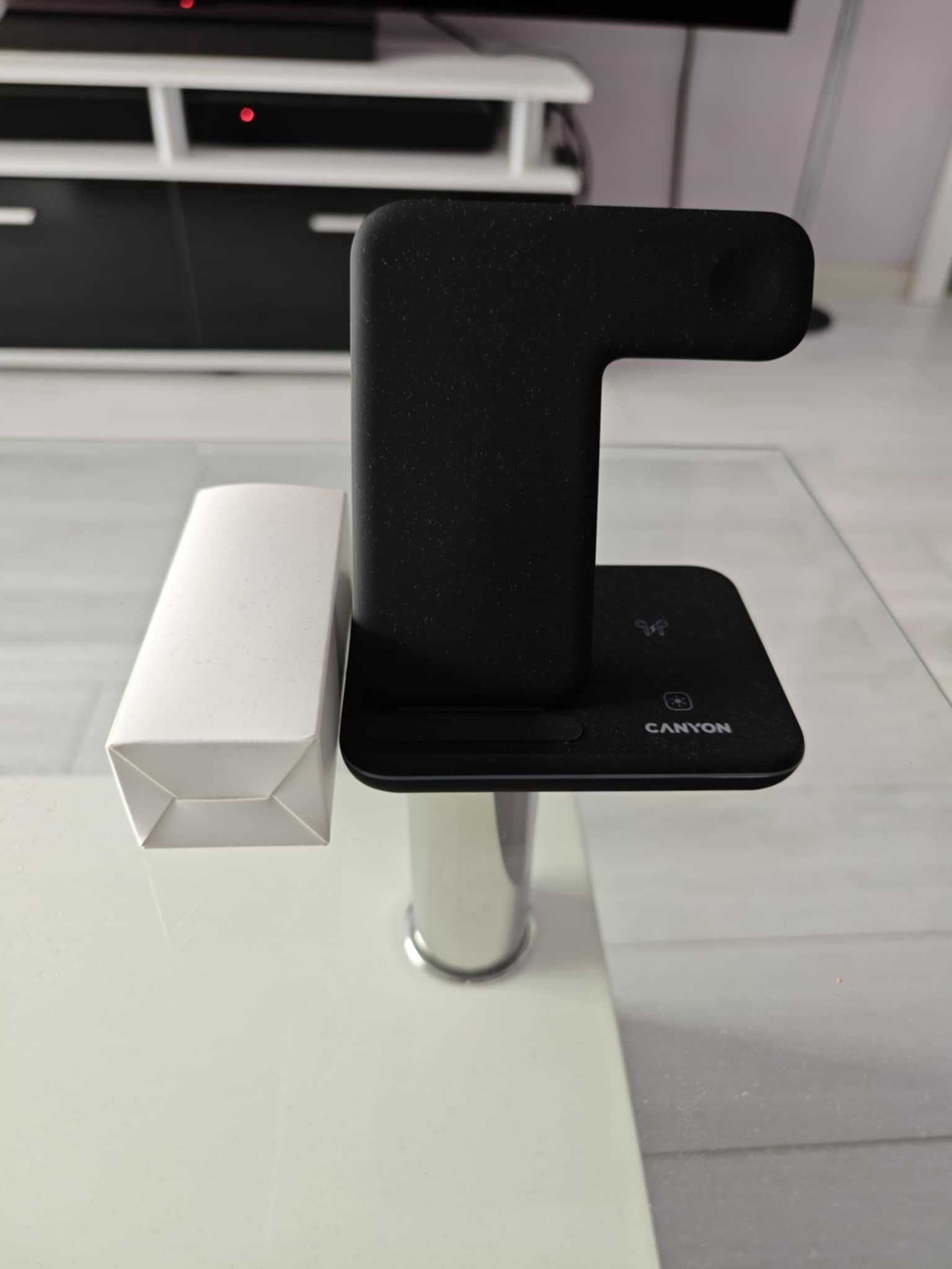 Wireless стойка/докинг станция CANYON WCS303B 15W 3IN1